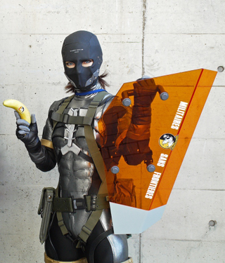 Illustration for article titled This Metal Gear Cosplay Is Direct-Action, Bananas